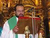 El sacerdote Francisco Javier Flores se va de la Parroquia de Santiago