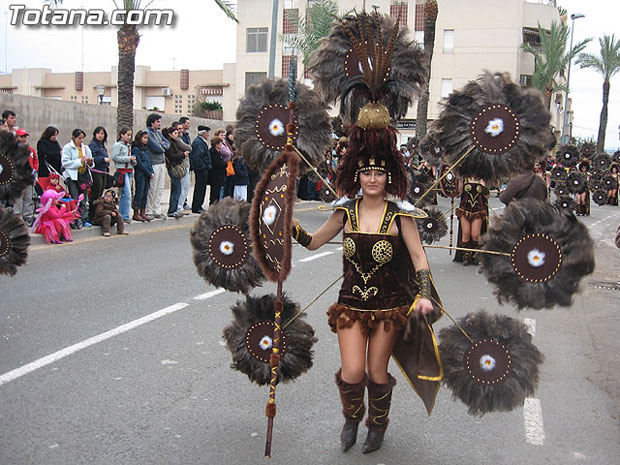 EL DESFILE DE CARNAVAL INFANTIL 2008 LLENARÁ HOY VIERNES DE COLORIDO Y MÚSICA LAS CALLES DE DE LA LOCALIDAD, Foto 2