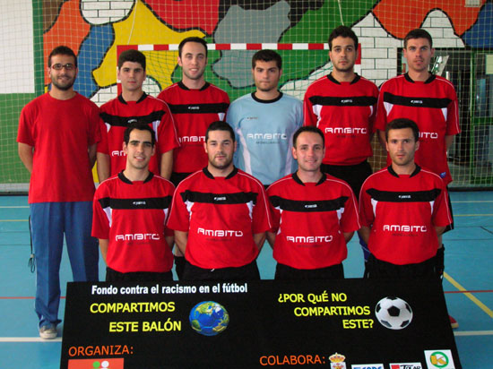 CLUBES Y ESCUELAS DE FÚTBOL Y FÚTBOL SALA SE ADHIEREN AL PROYECTO “UN BALÓN PARA TOD@S”, REALIZADO POR MURCIA ACOGE, Foto 1