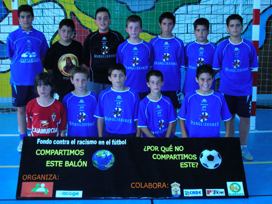 CLUBES Y ESCUELAS DE FÚTBOL Y FÚTBOL SALA SE ADHIEREN AL PROYECTO “UN BALÓN PARA TOD@S”, REALIZADO POR MURCIA ACOGE, Foto 3