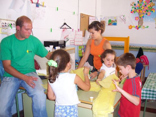 ARRANCAN LAS ACTIVIDADES LÚDICAS DE LAS ESCUELAS DE VERANO DESARROLLADAS EN LOS CENTROS EDUCATIVOS CON LA PARTICIPACIÓN DE CERCA DE 200 NIÑOS Y NIÑAS, Foto 1