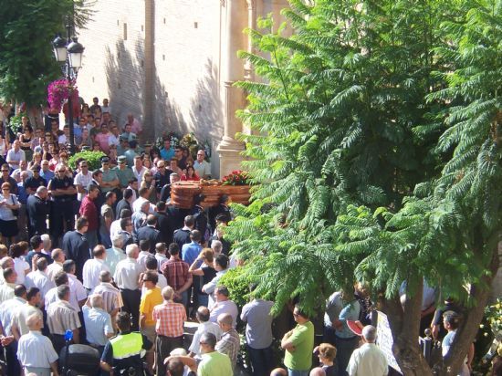 CENTENARES DE PERSONAS DAN EL ÚLTIMO ADIÓS AL CABO DE LA POLÍCIA LOCAL ALFONSO MURCIA RODRÍGUEZ EN UN MULTITUDINARIO ENTIERRO,FALLECIDO CUANDO SE DIRIGÍA A SU PUESTO DE TRABAJO, Foto 3