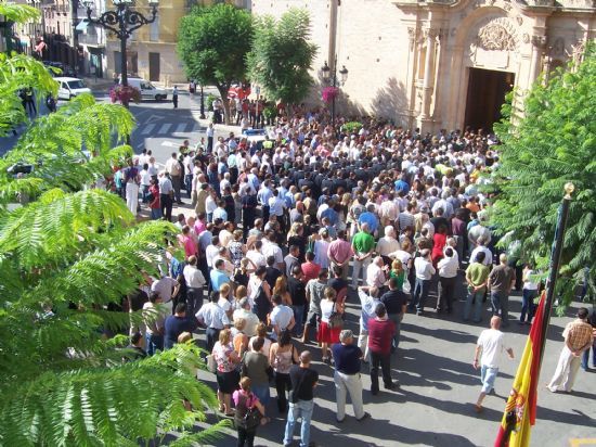 CENTENARES DE PERSONAS DAN EL ÚLTIMO ADIÓS AL CABO DE LA POLÍCIA LOCAL ALFONSO MURCIA RODRÍGUEZ EN UN MULTITUDINARIO ENTIERRO,FALLECIDO CUANDO SE DIRIGÍA A SU PUESTO DE TRABAJO, Foto 5