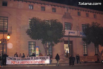 El portavoz del grupo municipal socialista, Alfonso Martínez Baños, ofreció una rueda de prensa para hacer balance del pleno del mes de noviembre, Foto 3