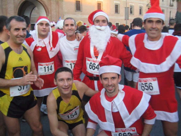 MIEMBROS DEL CLUB DE ATLETISMO DE TOTANA PARTICIPARON EN MURCIA EN LA V SAN SILVESTRE INTERNACIONAL “TODOS CONTRA LA DROGA”, Foto 2