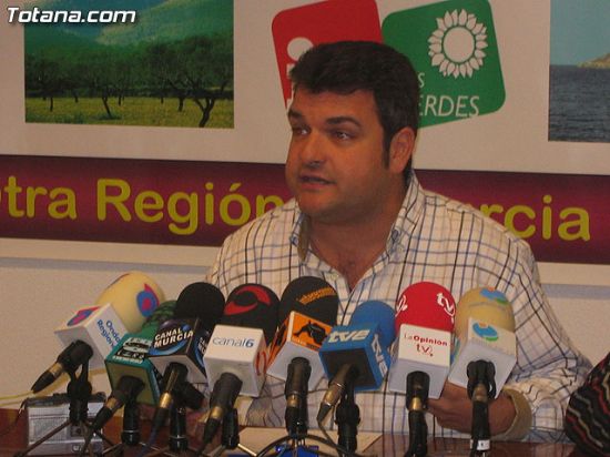 IZQUIERDA UNIDA + LOS VERDES, CONSIDERA UN ESPERPENTO QUE EL AYUNTAMIENTO DE TOTANA DESIGNE COMO ABOGADO, ANTE UN RECURSO DE REPOSICIÓN SOBRE EL PLAN GENERAL, A JAVIER CEGARRA, IMPUTADO EN LA OPERACIÓN TÓTEM, Foto 1