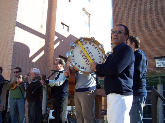 GRAN ÉXITO DE LA “MUESTRA DE CUADRILLAS POPULARES” DE TOTANA, QUE CONTÓ CON LA MÚSICA Y EL BAILE DE LAS CUADRLLAS DE LA HOYA, ALEDO Y EL RAIGUERO EN LA PLAZA DE LA BALSA VIEJA DE LA LOCALIDAD (2008), Foto 3