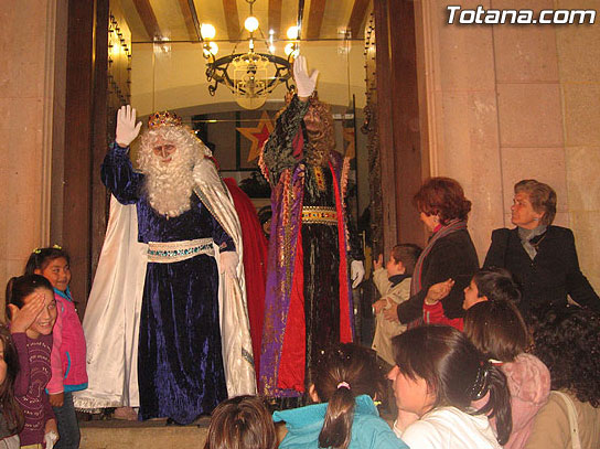 LOS REYES MAGOS DE ORIENTE VISITARÁN LA PLAZA DE LA BALSA VIEJA DE TOTANA ESTA SEMANA PARA RECIBIR LAS CARTAS DE LOS MÁS PEQUEÑOS, Foto 1