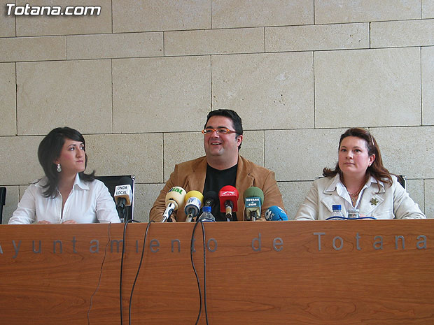 TOTANA DISPONE DE DOS NUEVOS SERVICIOS DESTINADOS AL ACOMPAÑAMIENTO DE ENFERMOS CRÓNICOS Y PRESTACIÓN DE AYUDAS TÉCNICAS, Foto 1