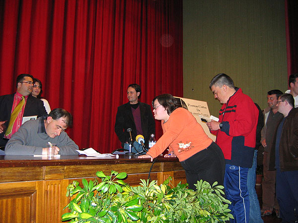 SE PRESENTA EL LIBRO DEL POETA TOTANERO ANTONIO LORCA QUE LLEVA POR TÍTULO DESENCUENTRO CON LA REALIDAD, Foto 6