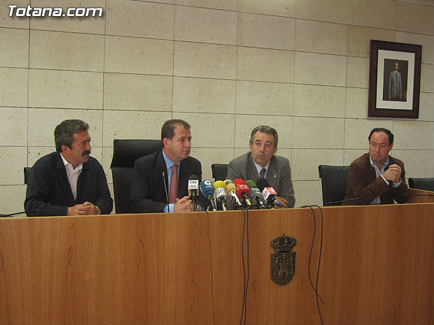MÁS DE SEIS KILÓMETROS DE CAMINOS RURALES SERÁN ACONDICIONADOS EN EL MUNICIPIO DE TOTANA (2007), Foto 4