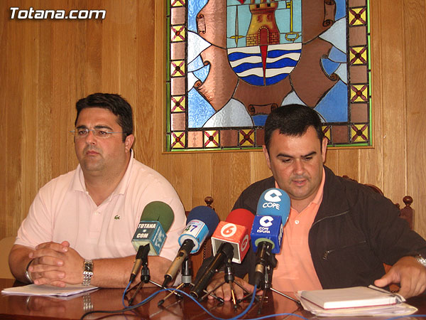 EL CONCEJAL DE SEGURIDAD DA CUENTA DE LAS MEDIDAS PUESTAS EN MARCHA POR EL GOBIERNO REGIONAL EN MATERIA DE SEGURIDAD CIUDADANA EN TOTANA, Foto 1