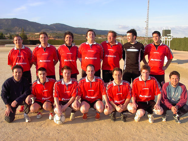 LA LIGA DE FÚTBOL AFICIONADO “JUEGA LIMPIO” AFRONTA LA RECTA FINAL DE LA COMPETICIÓN CON EL EQUIPO ESPARZA Y MARTINEZ LIDERANDO LA CLASIFICACION DEL TROFEO JUEGO LIMPIO, Foto 2