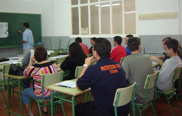 SE IMPARTE EN TOTANA EL CURSO DE “ORIENTACIÓN EN MONTAÑA”, DIRIGIDO A  AGRUPACIONES DE VOLUNTARIOS DE PROTECCIÓN CIVIL, Foto 2