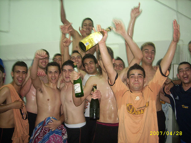 LA CONCEJALÍA DE DEPORTES FELICITA AL OLÍMPICO JUVENIL C. F., TRAS LOGRAR EL ASCENSO A LIGA NACIONAL, Foto 2