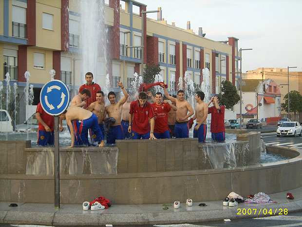 LA CONCEJALÍA DE DEPORTES FELICITA AL OLÍMPICO JUVENIL C. F., TRAS LOGRAR EL ASCENSO A LIGA NACIONAL, Foto 4