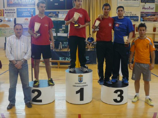 EL PABELLÓN DE DEPORTES MANOLO IBÁÑEZ ACOGE EL III OPEN REGIONAL DE TENIS DE MESA CON UN TOTAL DE 200 PARTICIPANTES EN LAS CATEGORIAS BENJAMÍN, ALEVÍN, JUVENIL, VETERANO Y ABSOLUTA (2008), Foto 1