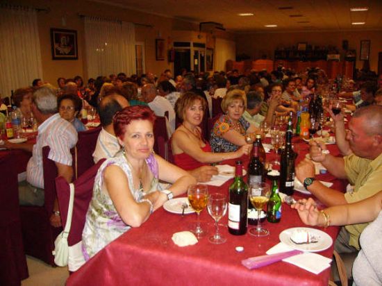 MÁS DE 400 PERSONAS ASISTEN A LA CENA-GALA DE CLAUSURA DE LAS ACTIVIDADES QUE SE DESARROLLAN EN EL CENTRO MUNICIPAL DE LAS PERSONAS MAYORES, Foto 4