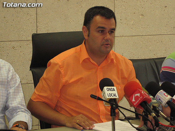 EL PLENO APRUEBA EL PLAN ECONÓMICO-FINANCIERO QUE SENTARÁ LAS BASES DE LAS POLÍTICAS ECONÓMICAS, PRESUPUESTARIAS Y FISCALES PARA LA LEGISLATURA 2007/2011, Y QUE PREVÉ LA CONGELACIÓN DE IMPUESTOS Y LA CONTENCIÓN DEL GASTO, Foto 2