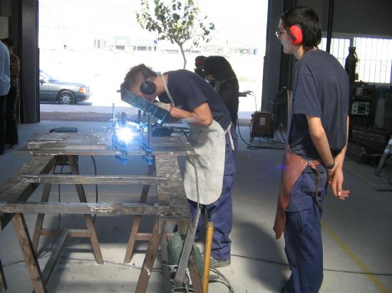 LOS 32 ALUMNOS DE LA ESCUELA-TALLER SANTA EULALIA ACOMETEN IMPORTANTES TRABAJOS DE REGENERACIÓN Y ACONDICIONAMIENTO EN LOS ESPACIOS PÚBLICOS DE TOTANA, Foto 3
