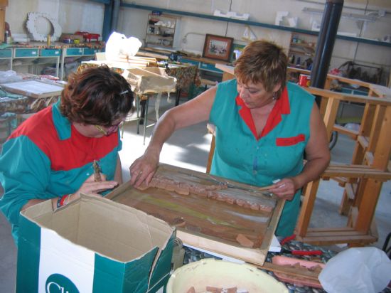 EL CENTRO OCUPACIONAL “JOSÉ MOYÁ” RETOMA SUS ACTIVIDADES Y PROGRAMAS DE EDUCACIÓN TERAPÉUTICA CON LOS 32 USUARIOS QUE RECIBEN ATENCIÓN EN EL CENTRO TRAS LAS VACACIONES ESTIVALES (2007), Foto 4