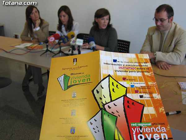 EL INSTITUTO DE LA JUVENTUD DE MURCIA ABRE UN SERVICIO DE ASESORAMIENTO PARA JÓVENES SOBRE VIVIENDA EN EL CENTRO SOCIOCULTURAL LA CÁRCEL, Foto 1