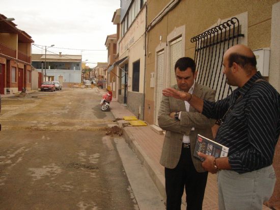 SE ACOMETEN OBRAS DE REGENERACIÓN DE LOS SERVICIOS PÚBLICOS EN LA CALLE ECHEGARAY DEL BARRIO TIROL-CAMILERI POR 130.000 EUROS, Foto 1