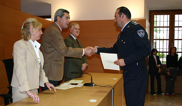 Un total de 24 policías locales promocionan como Cabos, Sargentos y Oficiales en sus Ayuntamientos, 3 de ellos cabos de Totana, Foto 4
