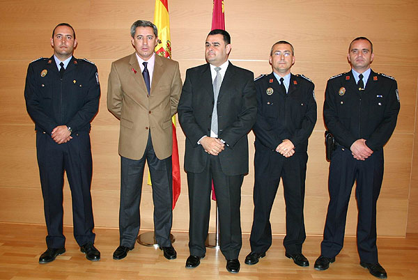 Un total de 24 policías locales promocionan como Cabos, Sargentos y Oficiales en sus Ayuntamientos, 3 de ellos cabos de Totana, Foto 7