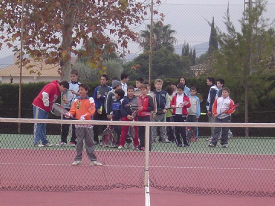 FINALIZA CON GRAN ÉXITO EL PRIMER CAMPEONATO DE TENIS “RAQUETA NAVIDEÑA” QUE S CELEBRÓ EN EL POLIDEPORTIVO MUNICIPAL 6 DE DICIEMBRE, Foto 2