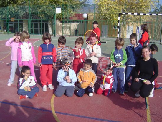 FINALIZA CON GRAN ÉXITO EL PRIMER CAMPEONATO DE TENIS “RAQUETA NAVIDEÑA” QUE S CELEBRÓ EN EL POLIDEPORTIVO MUNICIPAL 6 DE DICIEMBRE, Foto 5