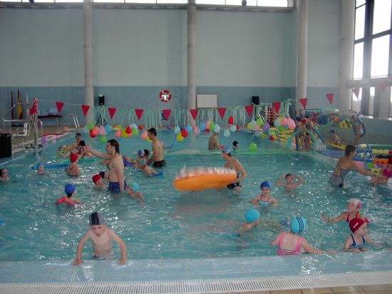 LAS RENOVACIONES DE LOS CURSOS DE NATACIÓN QUE SE IMPARTIRÁN DURANTE EL SEGUNDO TRIMESTRE DE ESTE AÑO EN LA PISCINA CUBIERTA SE PODRÁN REALIZIAR A PARTIR DE HOY LUNES 3 DE MARZO, Foto 1