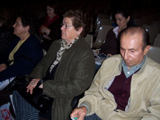 LA CONCEJAL DE MUJER E IGUALDAD DE OPORTUNIDADES INAUGURA LA CHARLA SOBRE “LA LEY DE LA DEPENDENCIA” ORGANIZADA EN EL CENTRO SOCIOCULTURAL LA CÁRCEL (2008), Foto 4