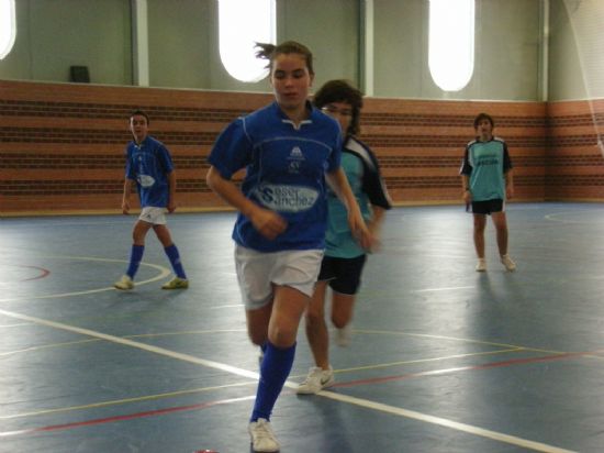 LA SEGUNDA JORNADA DE LA FASE INTERMUNICIPAL DE DEPORTE ESCOLAR TUVO LUGAR EN PUERTO LUMBRERAS, CON LA PARTICIPACIÓN DE TRES EQUIPOS DE FUTBOL SALA DE LOS CENTROS DE ENSEÑANZA “JUAN DE LA CIERVA” Y “PRADO MAYOR”, Foto 2