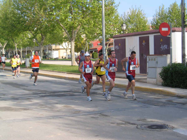 MIEMBROS DEL CLUB DE ATLETISMO ÓPTICA SANTA EULALIA PARTICIPARON EN LA 1ª MEDIA MARATÓN “PLAYAS DEL PILAR”, Foto 3