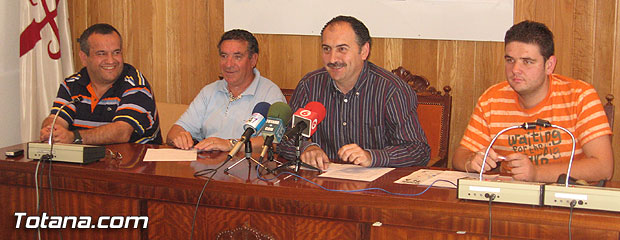 SIETE CLUBES SE DISPUTAN EN TOTANA EL ASCENSO A LA CATEGORÍA DE PLATA DEL BÁDMINTON ESPAÑOL, Foto 1