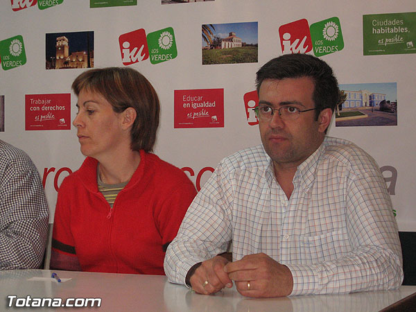 PEDRO MARTÍNEZ RETA AL CANDIDATO DEL PARTIDO POPULAR A DEBATES EN LOS MEDIOS DE COMUNICACIÓN ENTRE TODOS LOS PARTIDOS QUE CONCURREN A LAS ELECCIONES MUNICIPALES, Foto 3