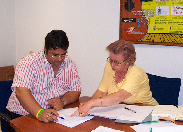 VALORACIÓN POSITIVA DEL PROGRAMA DE AYUDAS TÉCNICAS QUE SE REALIZA COORDINADAMENTE CON LA ASOCIACIÓN SALUS INFIRMORUM Y LA CONCEJALÍA DE SANIDAD , Foto 1