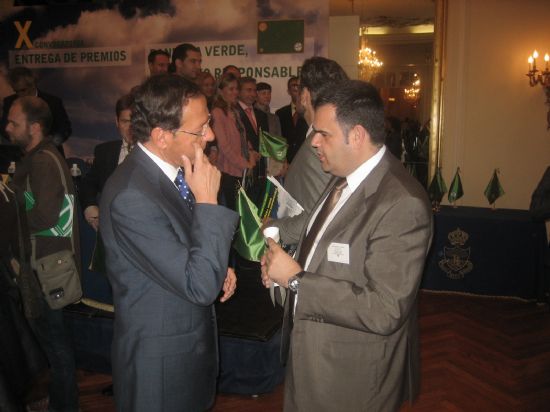 EL ALCALDE DE TOTANA RECOGE EL PREMIO “BANDERA VERDE, MUNICIPIO RESPONSABLE” EN LA MODALIDAD DE RESIDUOS, LIMPIEZA VIARIA Y JARDINERÍA, Foto 3