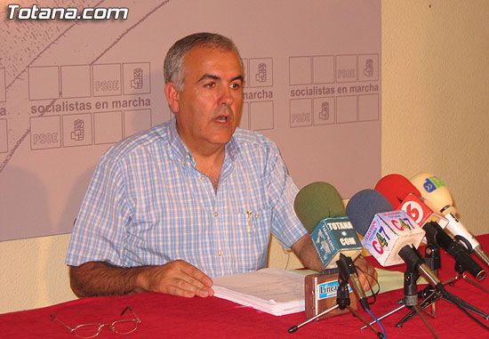 EL PSOE ASEGURA QUE HAY PRUEBAS SUFICIENTES PARA ACREDITAR QUE SE HA ESTADO AMPARANDO DESDE EL GOBIERNO MUNICIPAL A EMPRESAS SIN LICENCIAS DE OBRAS Y ACTIVIDAD, Foto 3