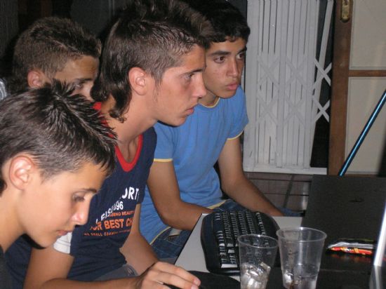 EL PROGRAMA “TOTANA DE NOCHE TAMBIÉN TIENE LUZ” SE DESPIDE HASTA LA NUEVA TEMPORADA CON UNA GRAN FIESTA QUE SE CELEBRÓ EN EL CENTRO SOCIOCULTURAL “LA CÁRCEL”, Foto 3