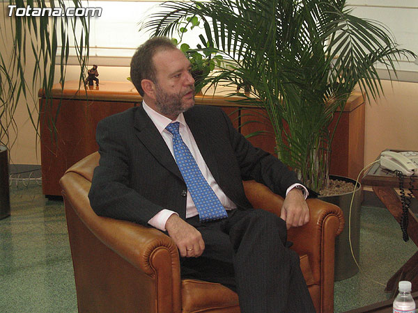 EL ALCALDE DE TOTANA SOLICITA AL CONSEJERO DE EMPLEO Y FORMACIÓN LA CREACIÓN DE UNA NUEVA ESCUELA TALLER PARA REHABILITAR LA “CASA DE LAS MONJAS” (2007), Foto 5