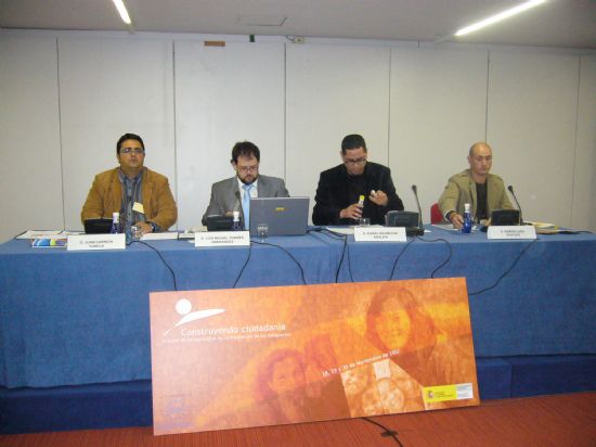EL AYUNTAMIENTO DE TOTANA PARTICIPA EN EL ENCUENTRO “CONSTRUYENDO CIUDADANÍA: EL PAPEL DE LOS MUNICIPIOS EN LA INTEGRACION DE LOS INMIGRANTES” CELEBRADO EN MADRID (2007), Foto 1