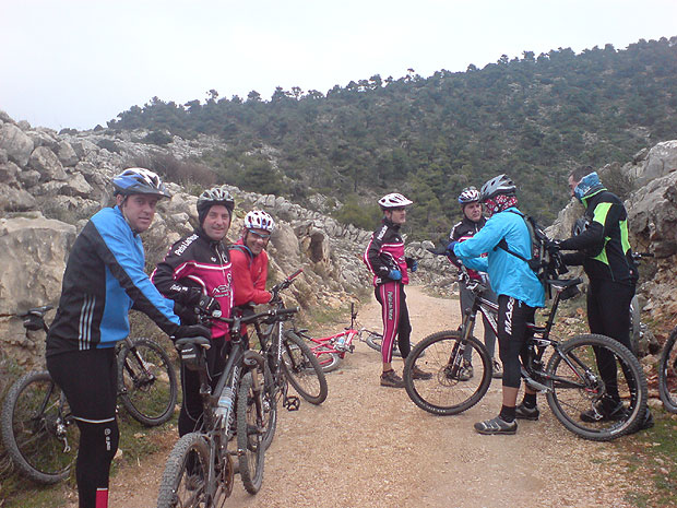 El pasado domingo dia 27, la Asociacion Deportiva Peña las Nueve realizó otra salida en bicicleta de montaña por Sierra Espuña, Foto 1
