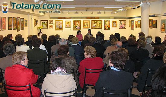 Un centenar de mujeres inician el programa de actividades de Igualdad de Oportunidades en Totana, Foto 1