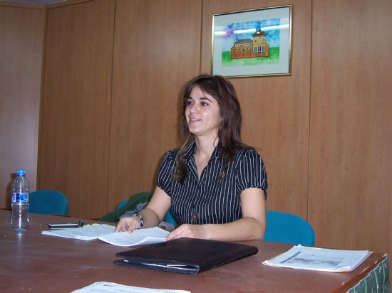 LA ASOCIACIÓN DE TRABAJADORES AUTÓNOMOS DE LA REGIÓN DE MURCIA, EN COLABORACIÓN CON LA CONCEJALÍA DE FOMENTO Y EMPLEO, IMPARTE UN SEMINARIO A ESTUDIANTES DEL IES “PRADO MAYOR” SOBRE EL TRABAJO AUTÓNOMO COMO SALIDA PROFESIONAL (2008), Foto 2