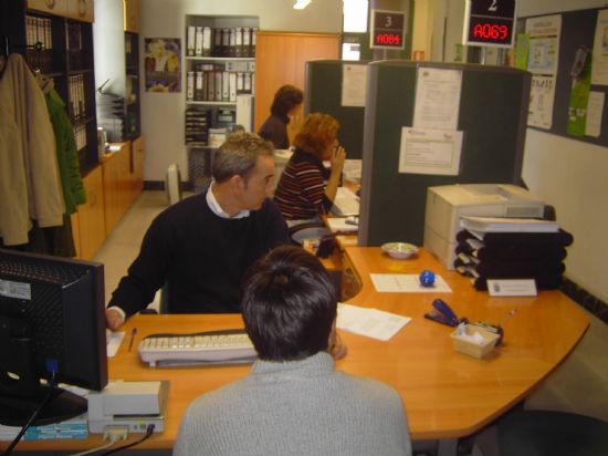 LA DIRECCIÓN GENERAL DEL CATASTRO CONCEDE DOS PUNTOS DE INFORMACIÓN CATASTRAL EN EL AYUNTAMIENTO DE TOTANA Y LA OFICINA MUNICIPAL DEL PARETÓN, Foto 1