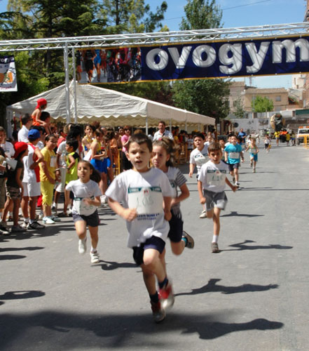 ÉXITO DE PARTICIPACIÓN EN EL PRIMER CROSS  ESCOLAR SOLIDARIO, Foto 2