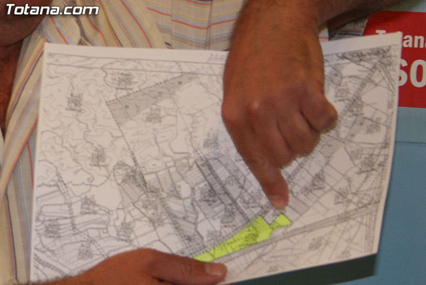 Aseguran que “Carrión está engañando a los totaneros con el Plan General”, Foto 2