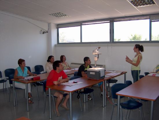 SE CLAUSURA EN EL CENTRO DE DESARROLLO LOCAL ELCURSO DE TÉCNICAS DE BÚSQUEDA DE EMPLEO, Foto 1